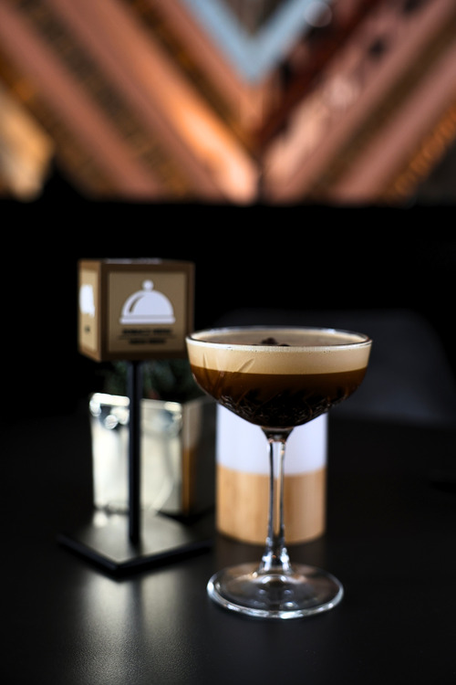 Espresso Martini na ciemnym rumie