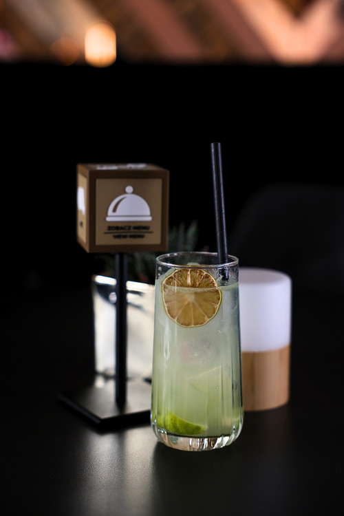 Gin & Tonic z kordiałem selerowo-kolendrowym